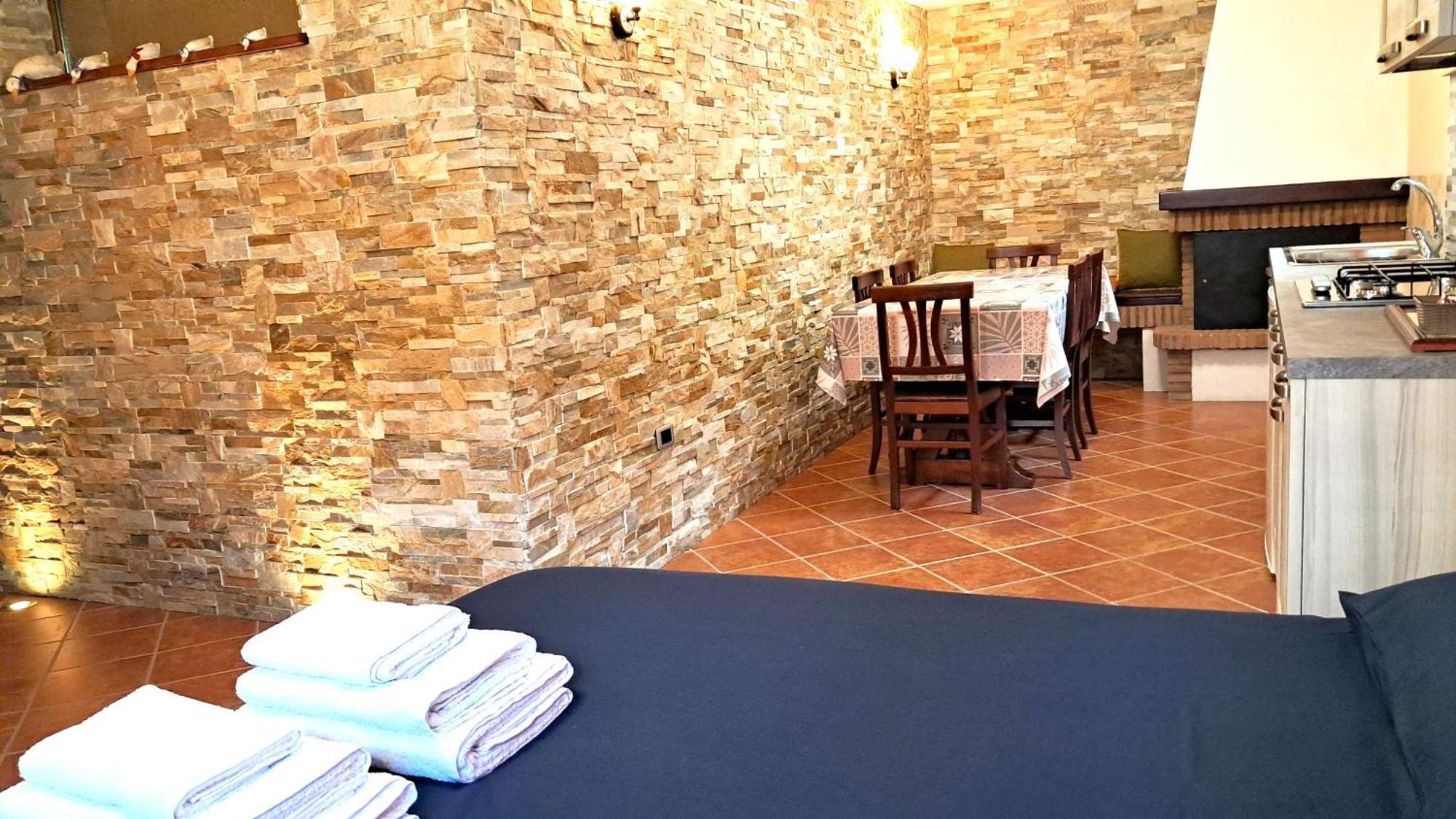 Alloggio Gladiolo Monticchio  Ngoại thất bức ảnh
